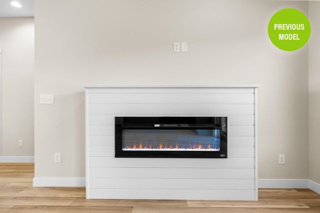 2405 15th St NW, Minot, ND 58703