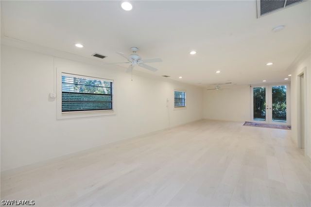 1225 Sandpiper ST, Naples, FL 34102