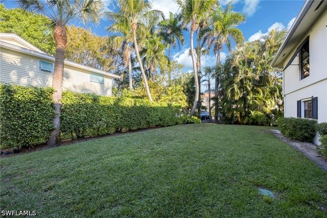 1225 Sandpiper ST, Naples, FL 34102