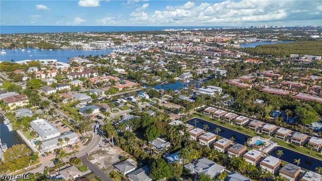 1225 Sandpiper ST, Naples, FL 34102