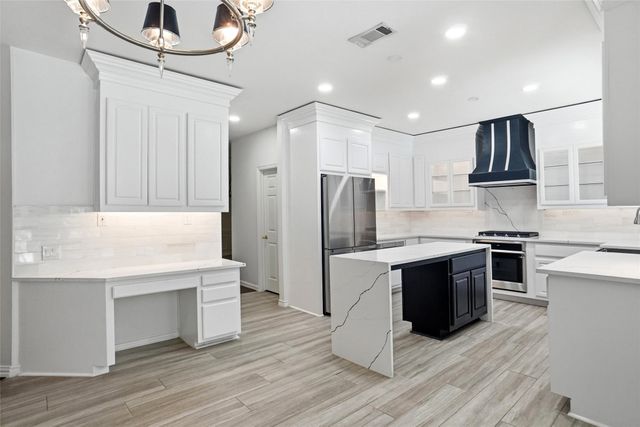 524 Sorenson Trail, Keller, TX 76248