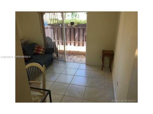 10794 N Kendall Dr B23, Miami, FL 33176