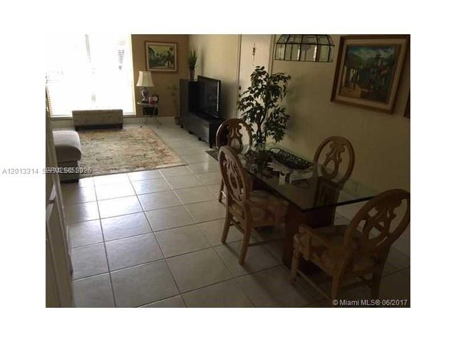 10794 N Kendall Dr B23, Miami, FL 33176