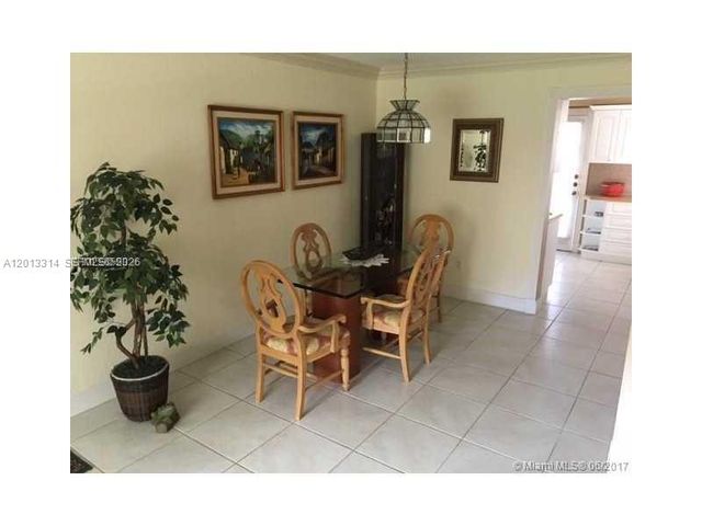 10794 N Kendall Dr B23, Miami, FL 33176