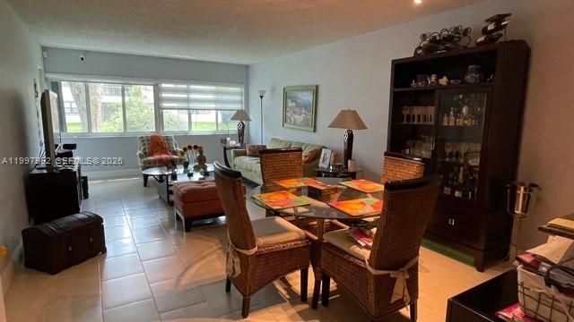 100 Lakeview Dr 103, Weston, FL 33326