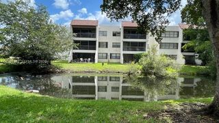 100 Lakeview Dr 103, Weston, FL 33326