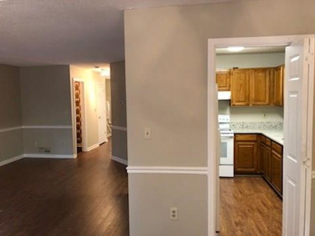 1135 Country Club Place NW, Kennesaw, GA 30144