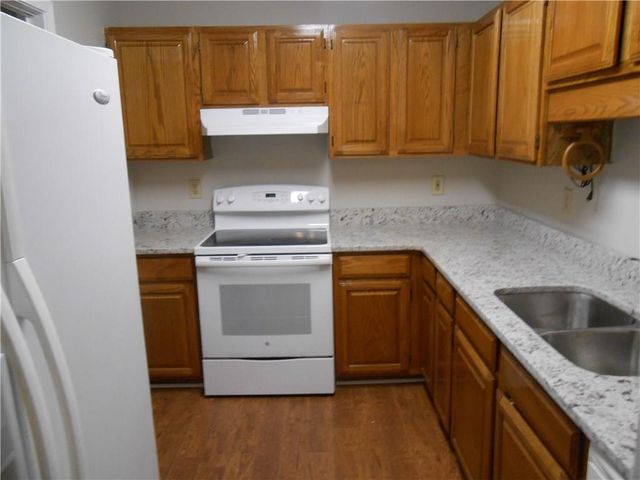 1135 Country Club Place NW, Kennesaw, GA 30144