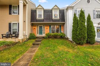28 BATTERSEA BRIDGE CT, Lutherville Timonium, MD 21093