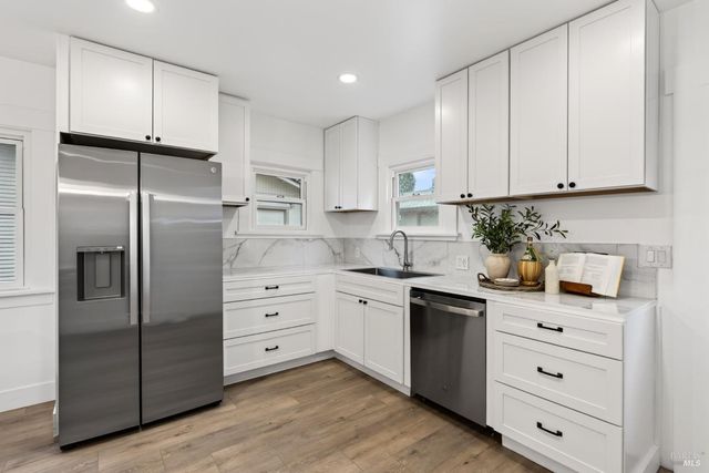 648 Pine St, Santa Rosa, CA 95404