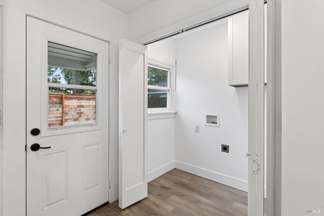 648 Pine St, Santa Rosa, CA 95404