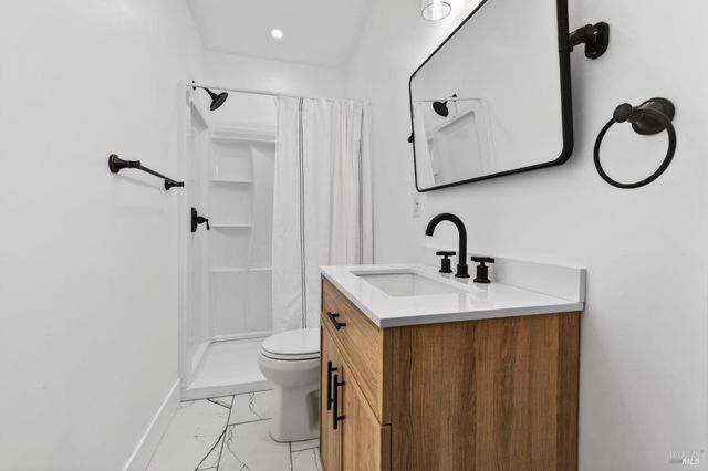 648 Pine St, Santa Rosa, CA 95404