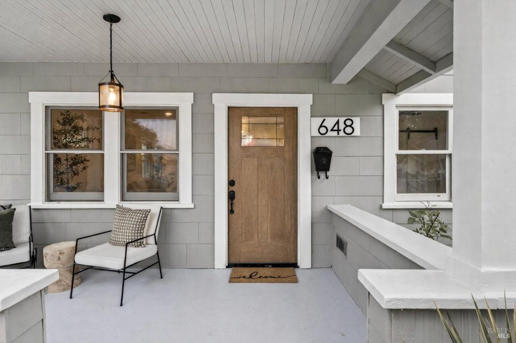 648 Pine St, Santa Rosa, CA 95404