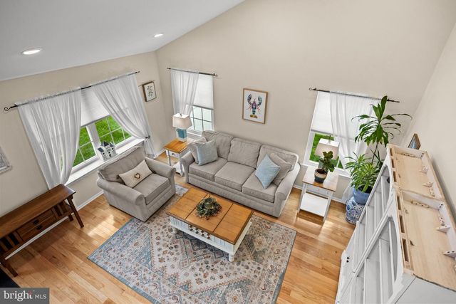 4 CLIFFORD LN, Marlton, NJ 08053