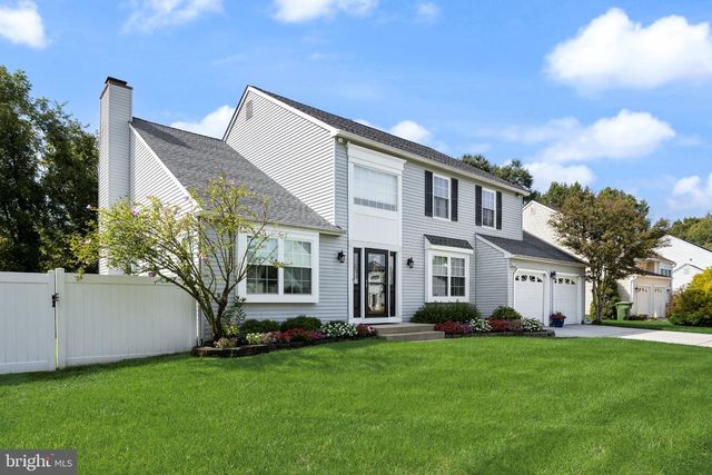4 CLIFFORD LN, Marlton, NJ 08053