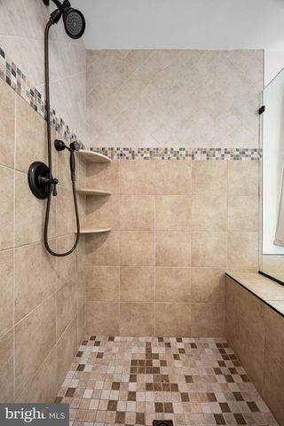 4 CLIFFORD LN, Marlton, NJ 08053