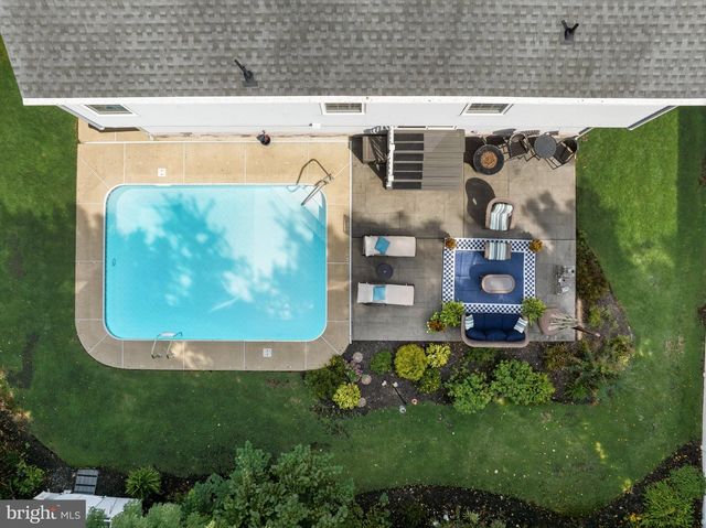 4 CLIFFORD LN, Marlton, NJ 08053