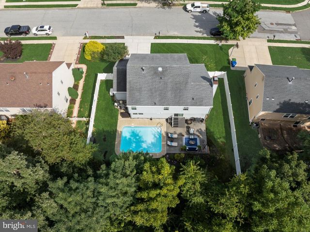4 CLIFFORD LN, Marlton, NJ 08053