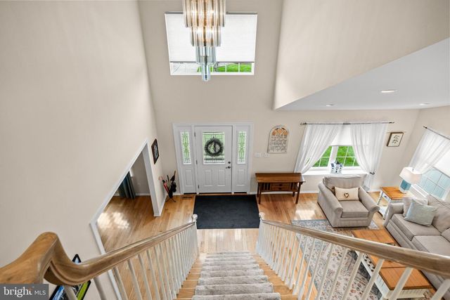 4 CLIFFORD LN, Marlton, NJ 08053