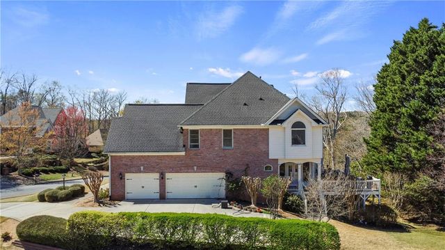 5685 Lake Manor Trace, Johns Creek, GA 30022
