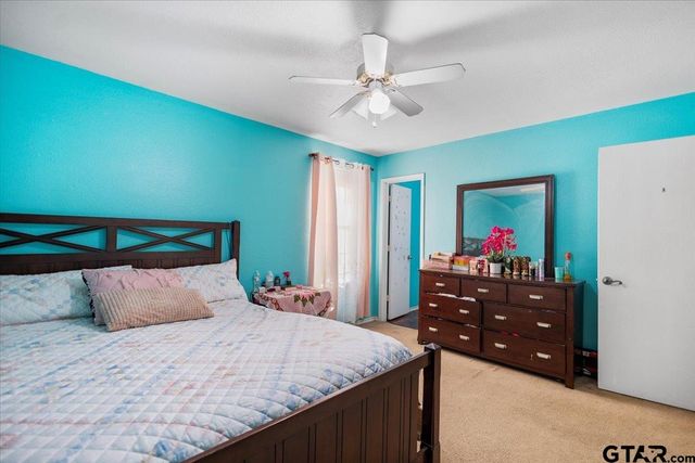 15389 Oaks West Dr, Tyler, TX 75704