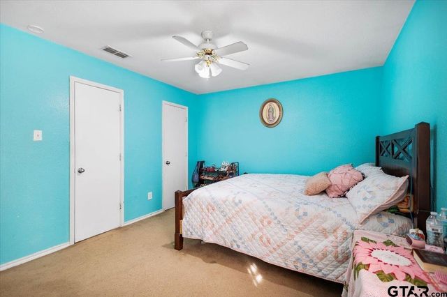 15389 Oaks West Dr, Tyler, TX 75704