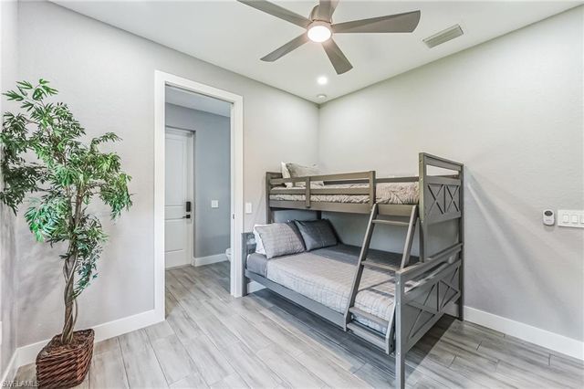 4618 Catalina LN, Bonita Springs, FL 34134