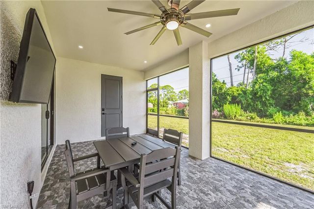 4618 Catalina LN, Bonita Springs, FL 34134