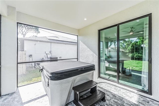 4618 Catalina LN, Bonita Springs, FL 34134