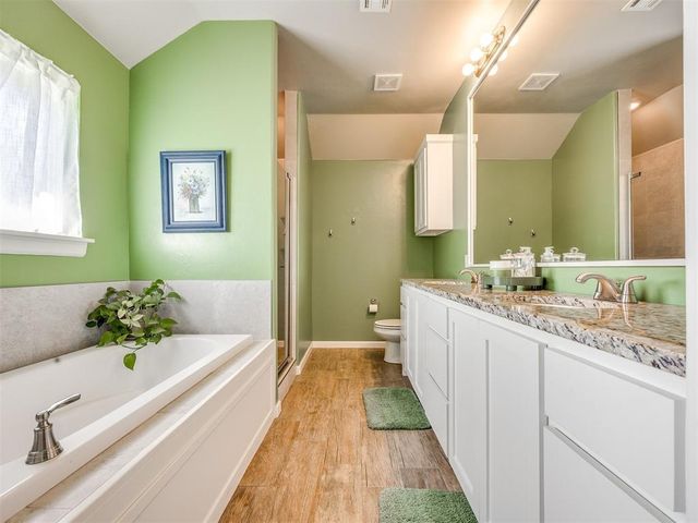 9556 Country Side Lane, Guthrie, OK 73044