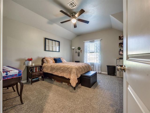 9556 Country Side Lane, Guthrie, OK 73044