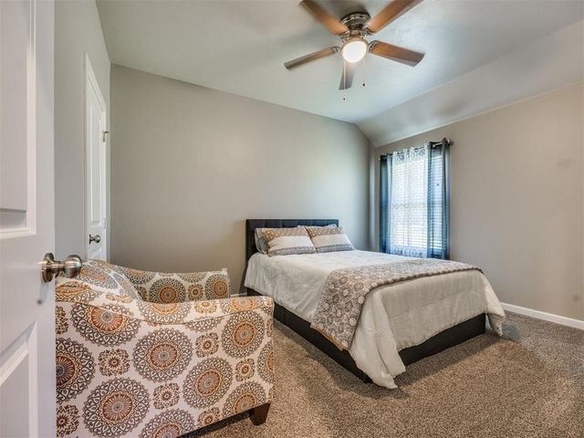 9556 Country Side Lane, Guthrie, OK 73044