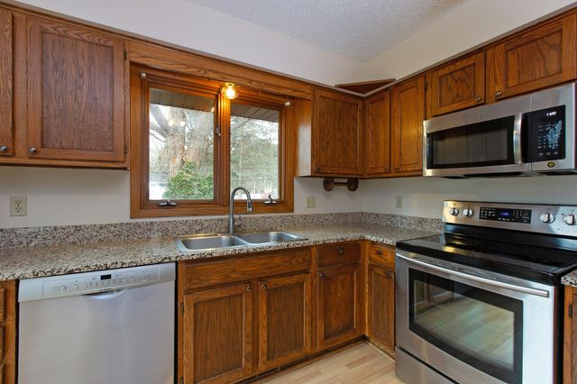 5986 Pheasant Drive, Shoreview, MN 55126