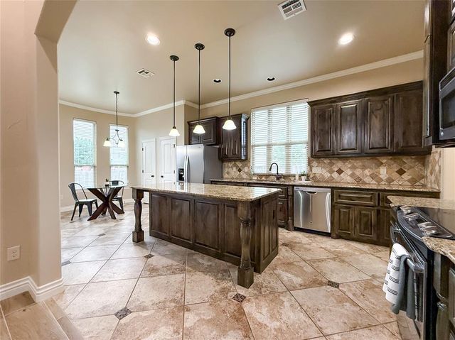 2101 NW 159th Terrace, Edmond, OK 73013
