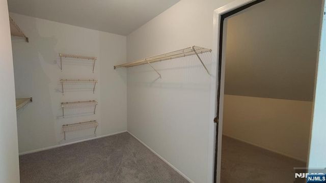 5 S Bayard Lane, Mahwah, NJ 07430