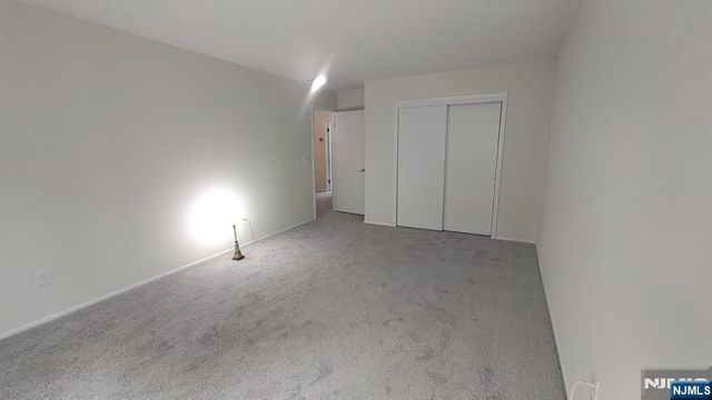 5 S Bayard Lane, Mahwah, NJ 07430