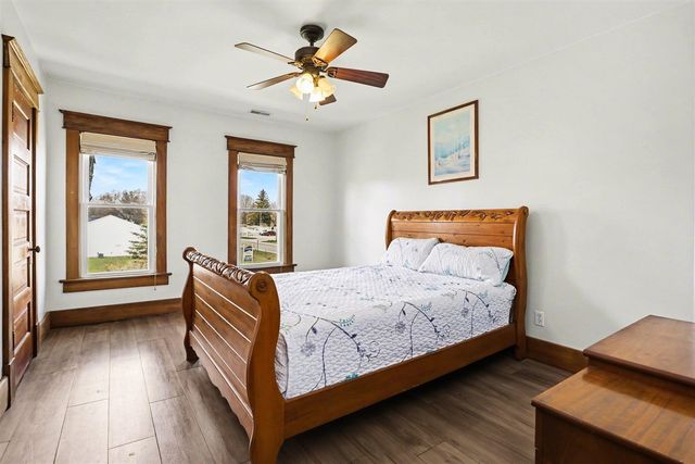 7884 Red Arrow Highway, Watervliet, MI 49098