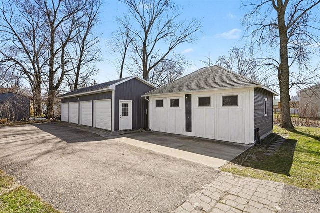 7884 Red Arrow Highway, Watervliet, MI 49098