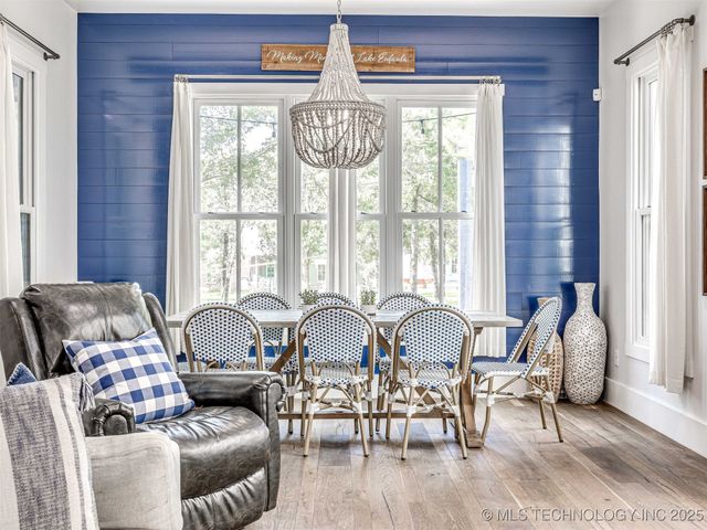 37 Redbud Street, Carlton Landing, OK 74432