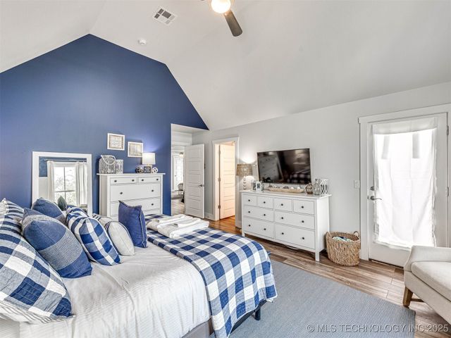 37 Redbud Street, Carlton Landing, OK 74432