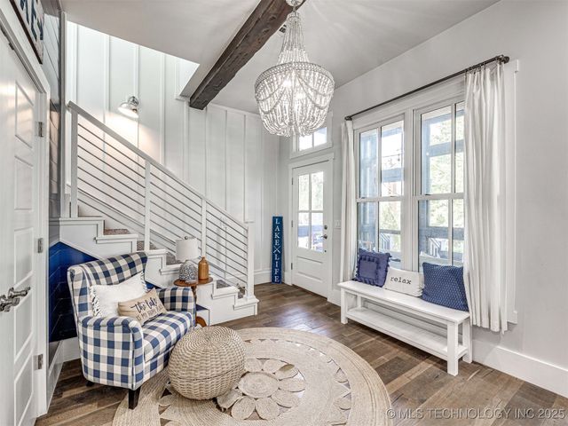 37 Redbud Street, Carlton Landing, OK 74432