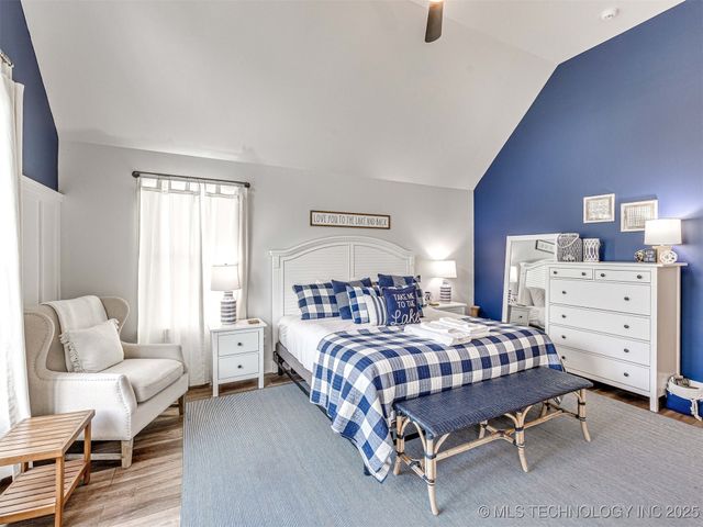 37 Redbud Street, Carlton Landing, OK 74432