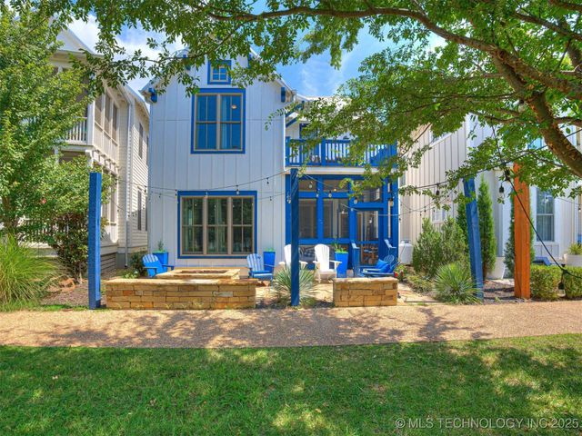 37 Redbud Street, Carlton Landing, OK 74432