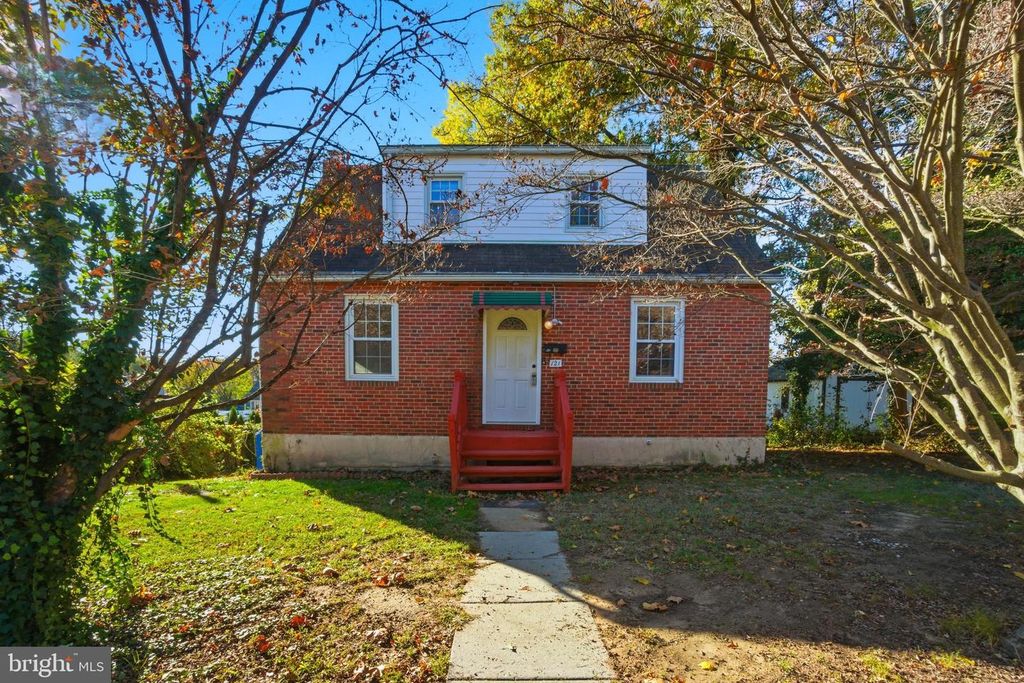 121 1ST AVE, Halethorpe, MD 21227