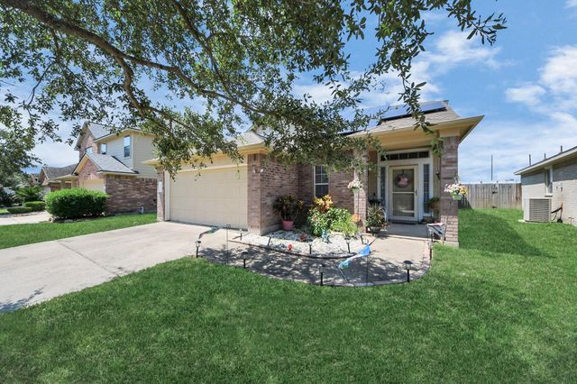 8319 White Pine Lane, Baytown, TX 77523
