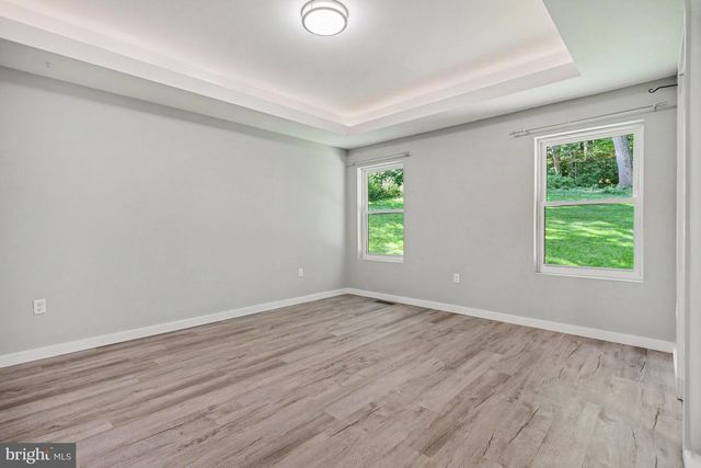 2808 SPRING VALLEY RD, Lancaster, PA 17601