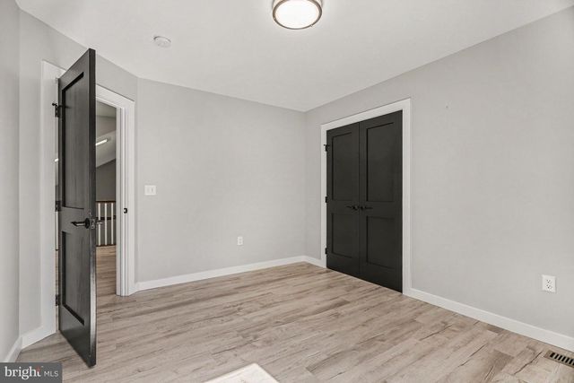 2808 SPRING VALLEY RD, Lancaster, PA 17601