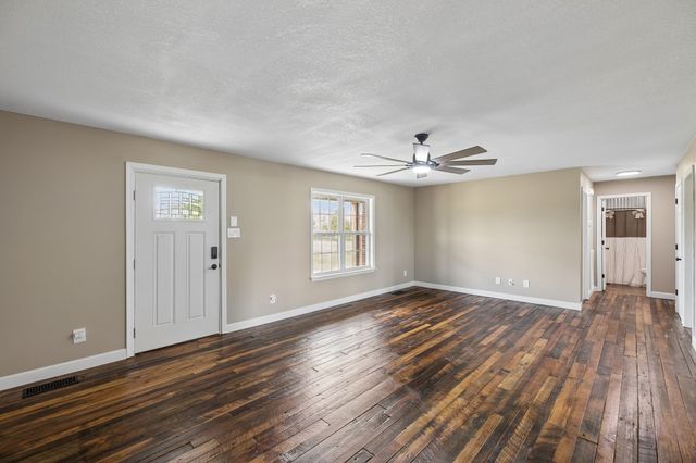 1985 Egypt Rd, Chapel Hill, TN 37034