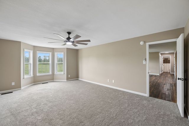 1985 Egypt Rd, Chapel Hill, TN 37034