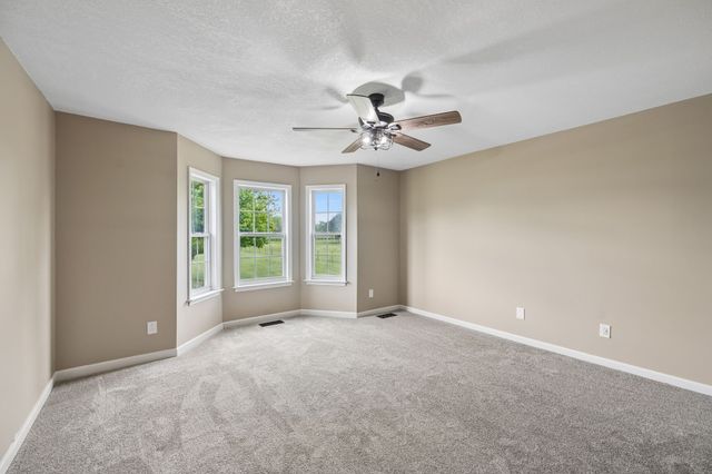 1985 Egypt Rd, Chapel Hill, TN 37034